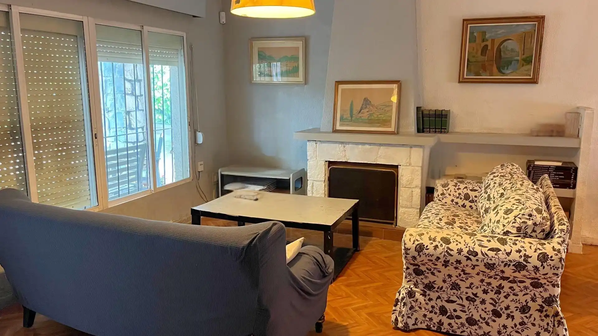 Sala de estar de Casa adosada en venta en Arganda del Rey con Calefacción, Jardín privado y Piscina comunitaria