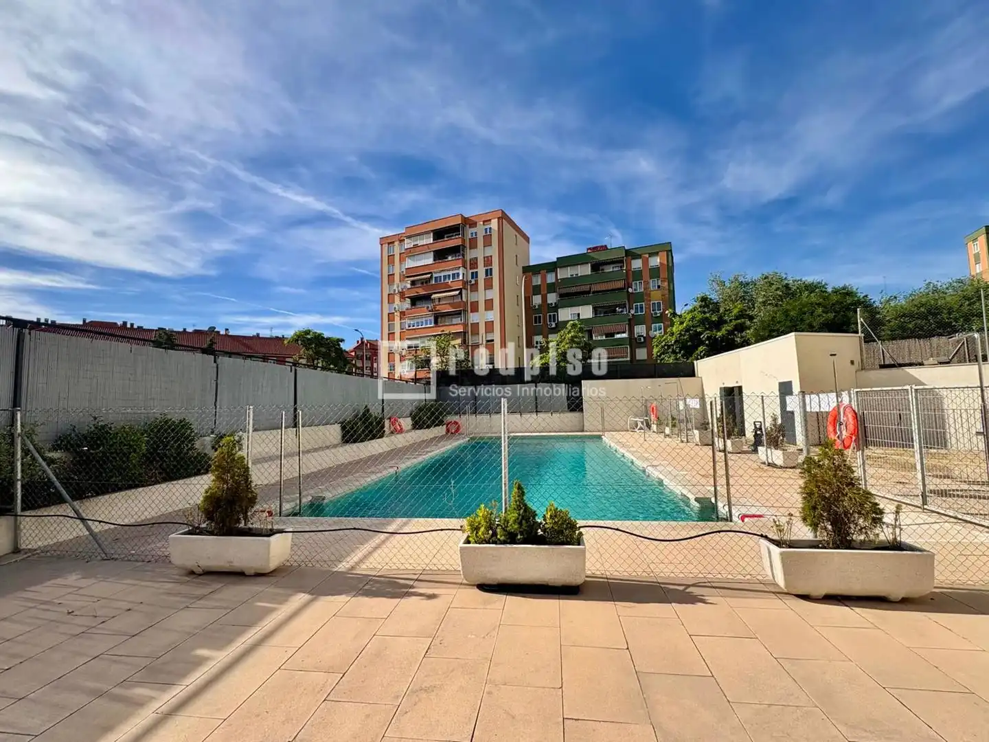 Piscina de Pis en venda en Madrid amb Aire condicionat, Calefacció i Jardí privat