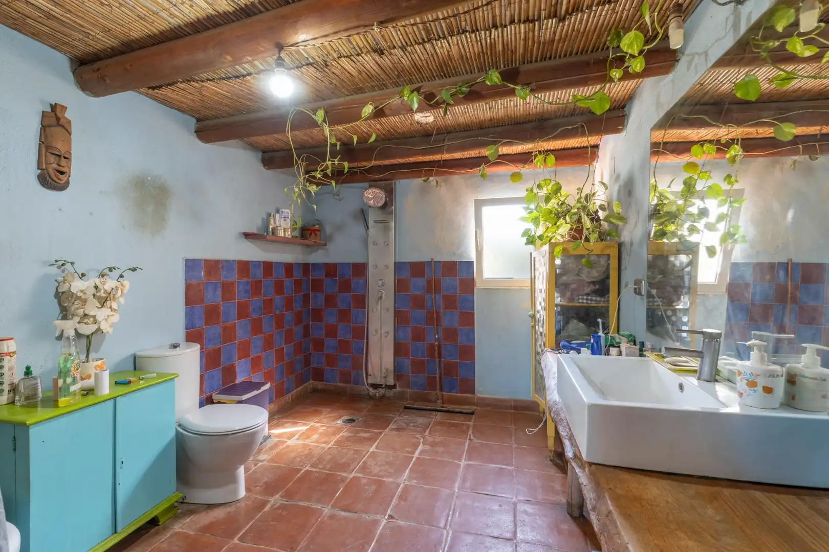 Bany de Casa o xalet en venda en Alfacar amb Jardí privat i Piscina