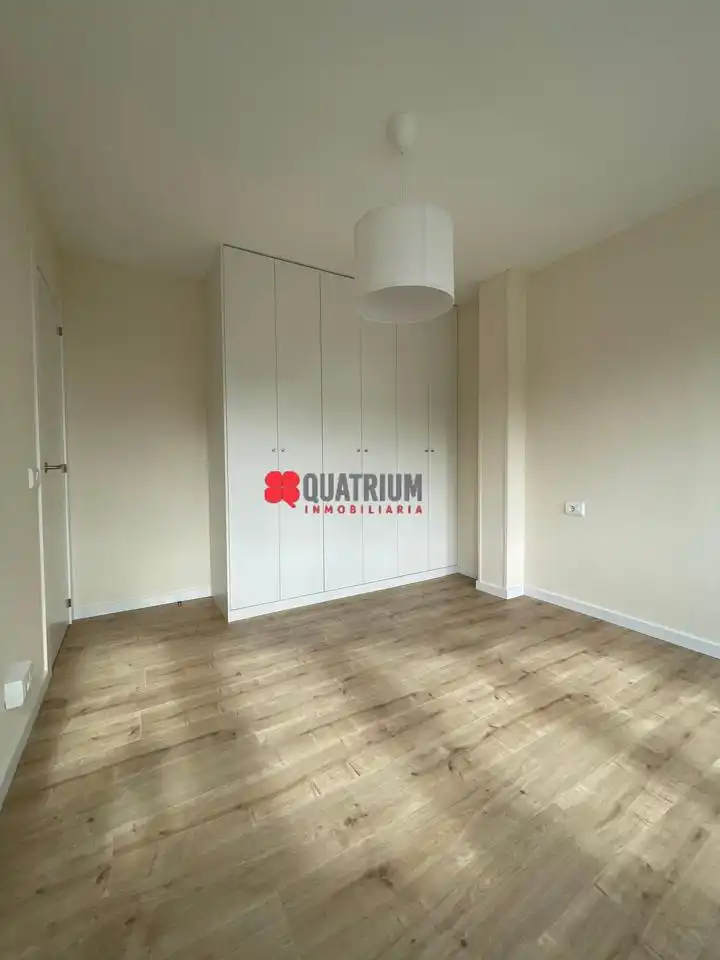 Flat for rent in Avenida de Salamanca, Campus Norte - San Caetano