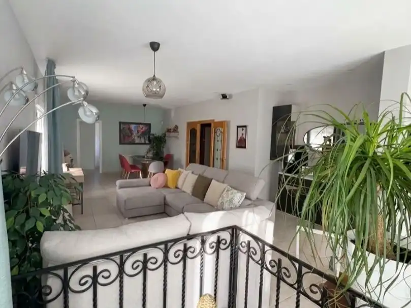 Living room of Houses for sale in Sevilla la Nueva  with Air Conditioner, Heating and Private garden