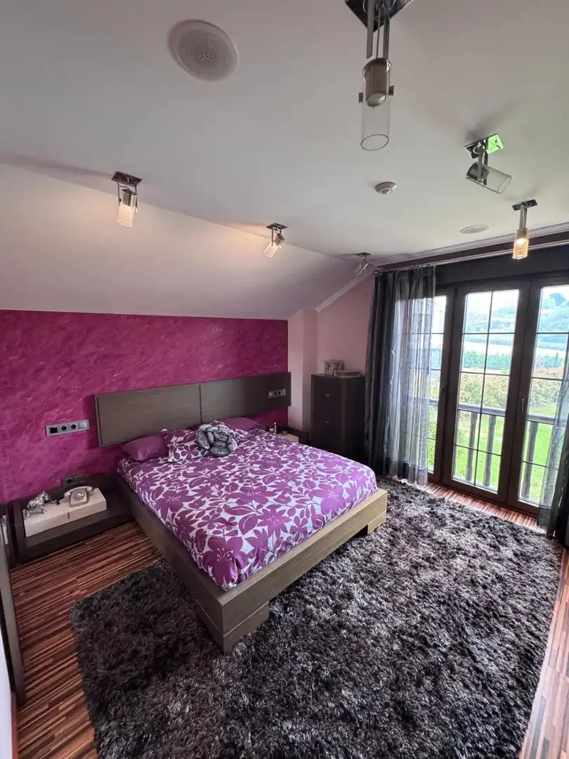 Habitación de Casa o chalet en venta en Gijón  con Calefacción, Terraza y Trastero