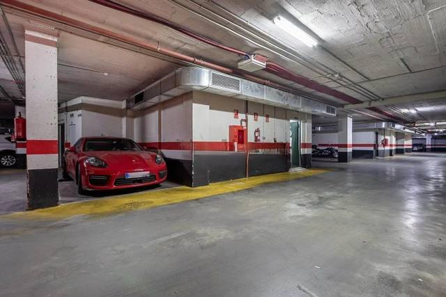 Garaje en Alquiler en Avenida DE LA ILUSTRACION en Campus de la Salud