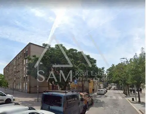 Vista exterior de Pis en venda en Barcelona amb Balcó