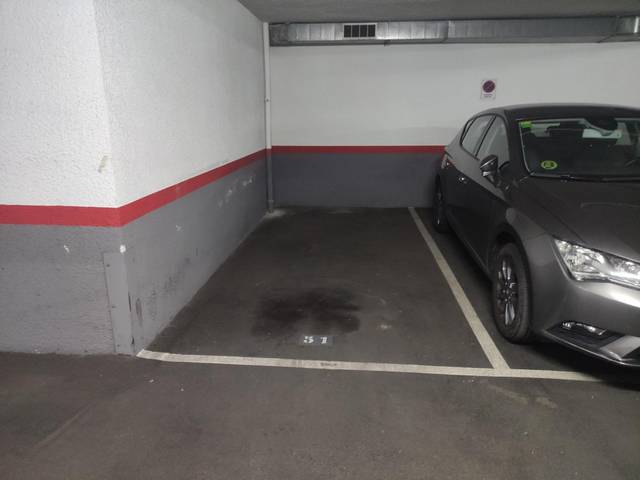 Garaje en Alquiler en París, 101 en La Nova Esquerra de l'Eixample