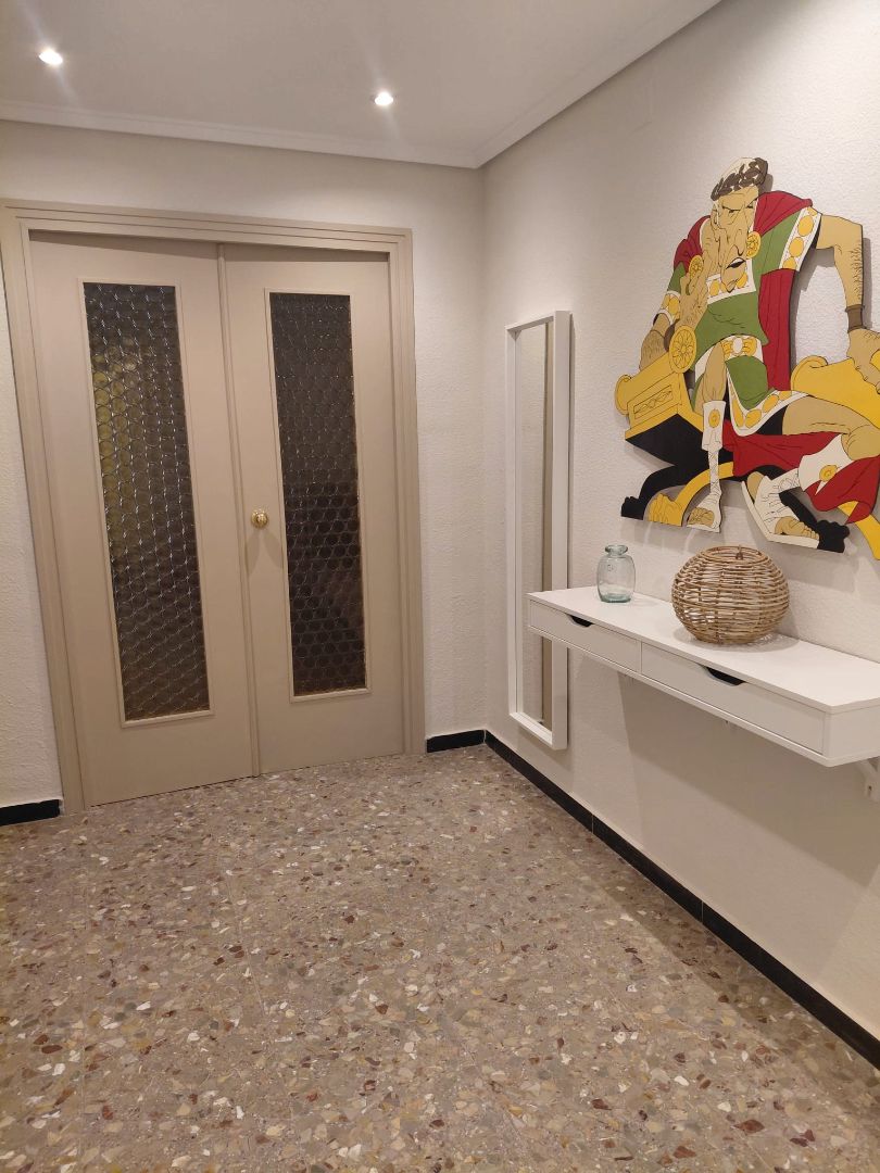 Piso de alquiler en  Valencia Capital con Aire acondicionado, Amueblado y Horno