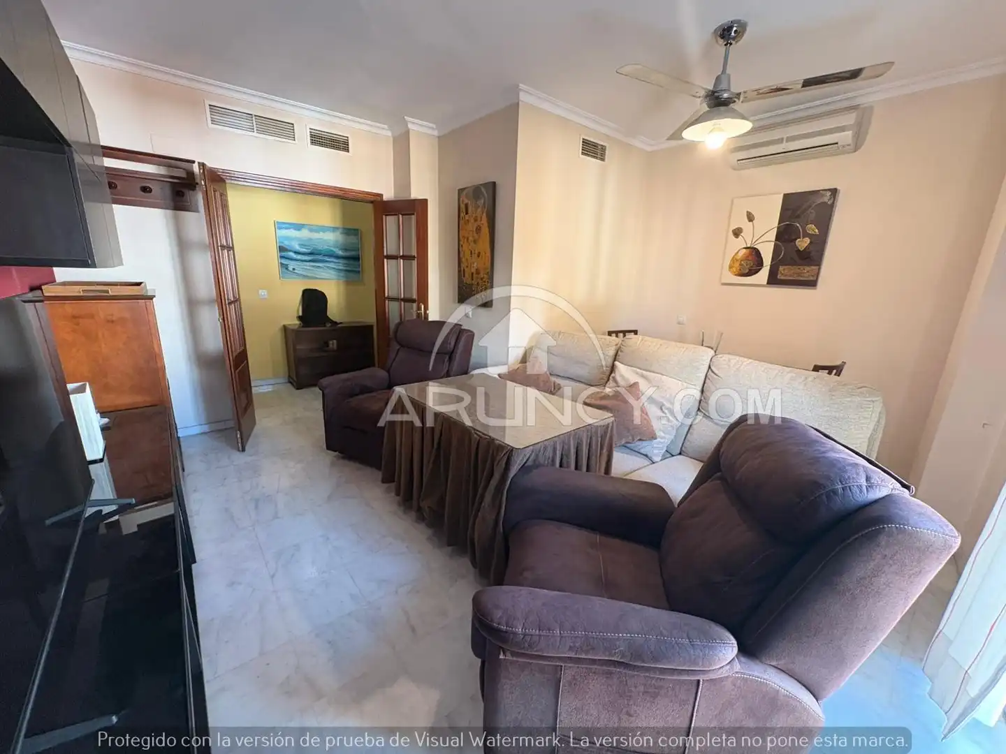 Sala de estar de Piso en venta en Alcalá de Guadaira con Aire acondicionado, Calefacción y Amueblado