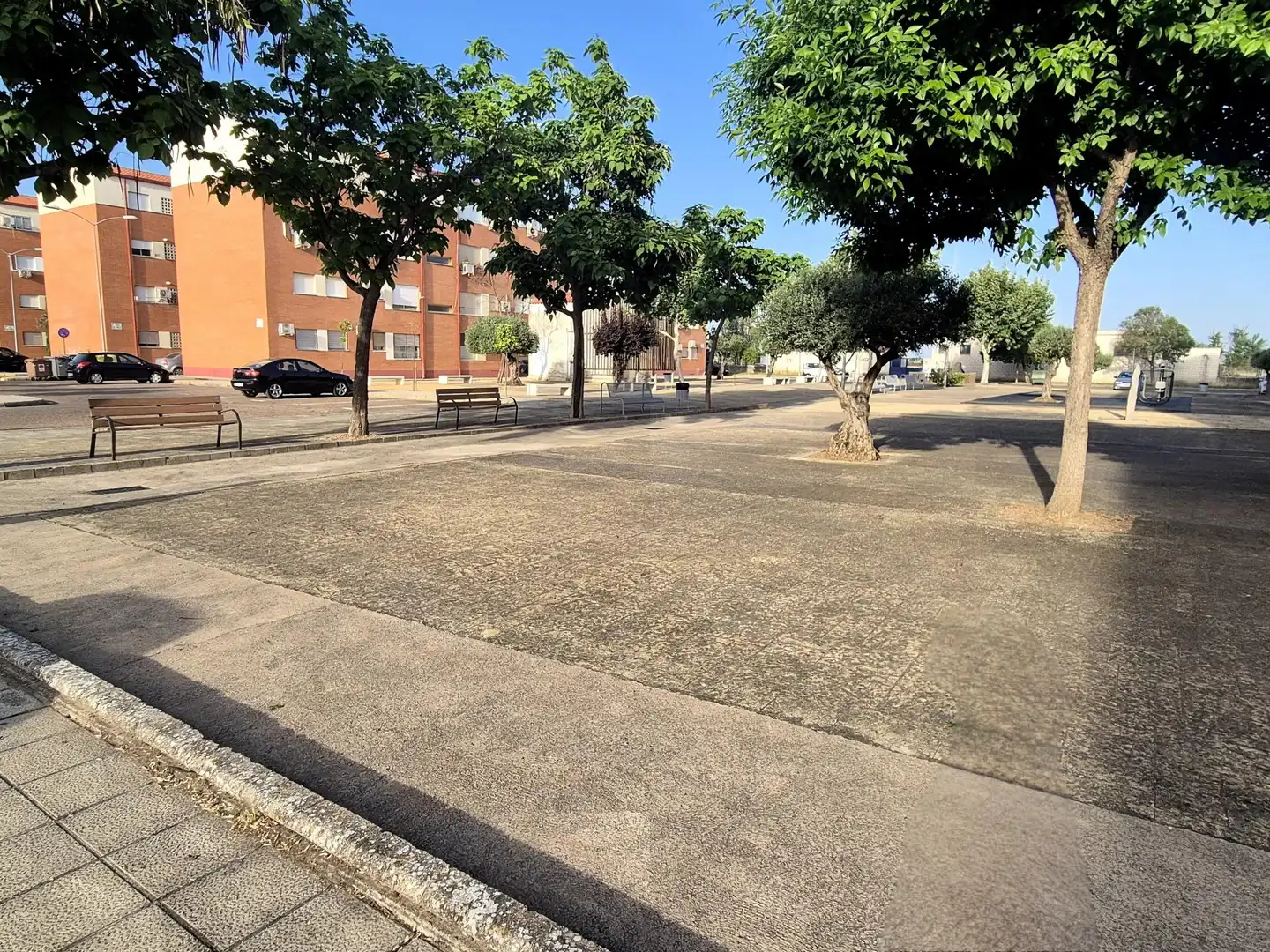 Aparcament de Local en venda en Montijo amb Calefacció