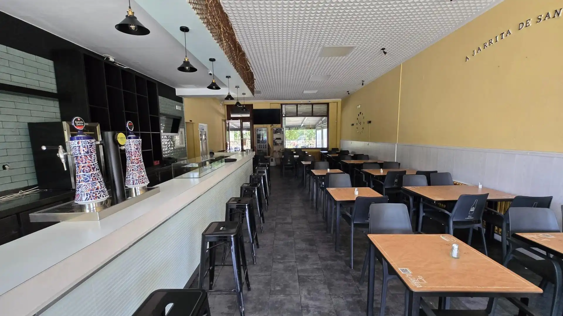 Local comercial en traspaso en Avenida RODRIGUEZ VIGURI 45, imagen 5