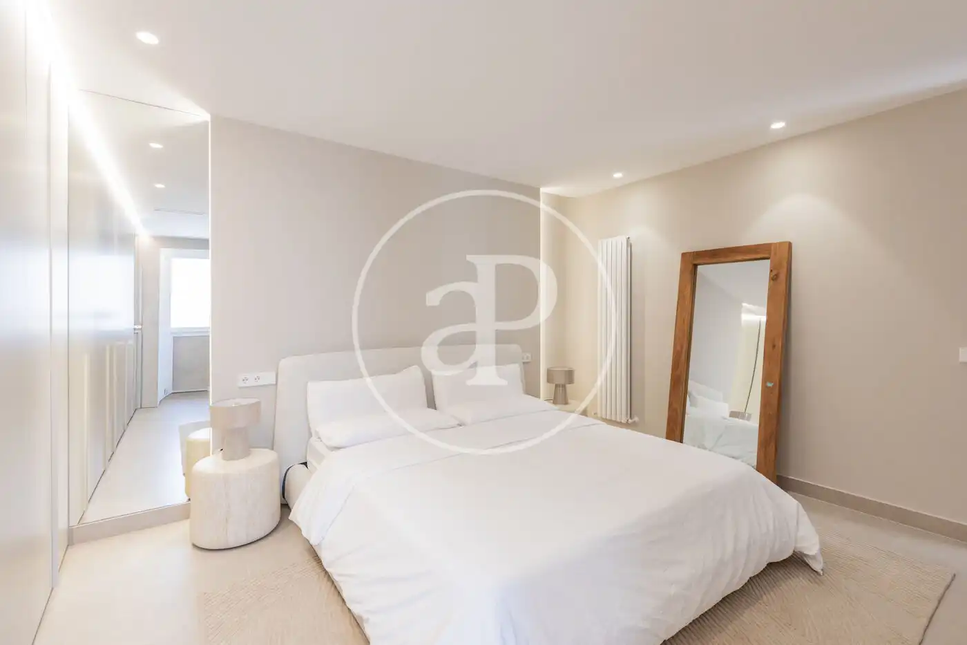Bedroom of Flat for sale in Madrid  with Air Conditioner, Heating and Furnished