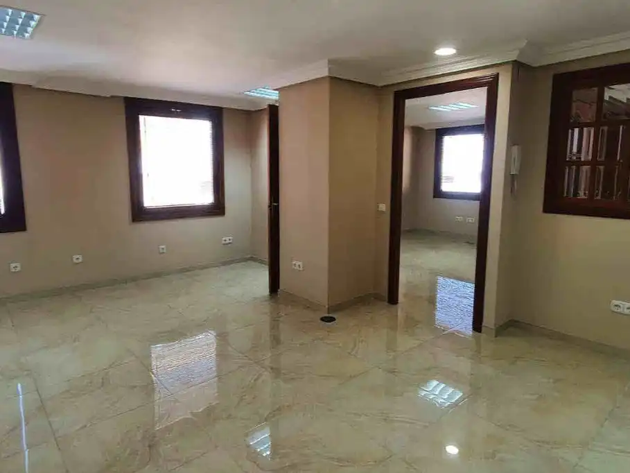 Office for rent in Marbella  with Air Conditioner, Heating and Terrace