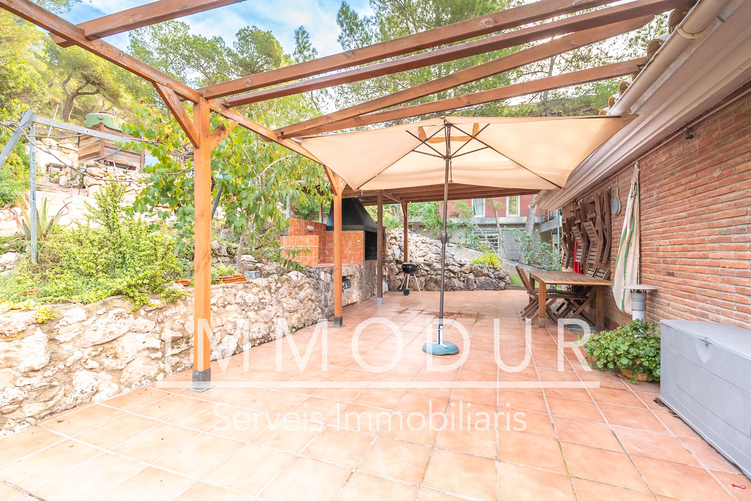 Casa o xalet en venda a Carrer Túria, 11, Begues