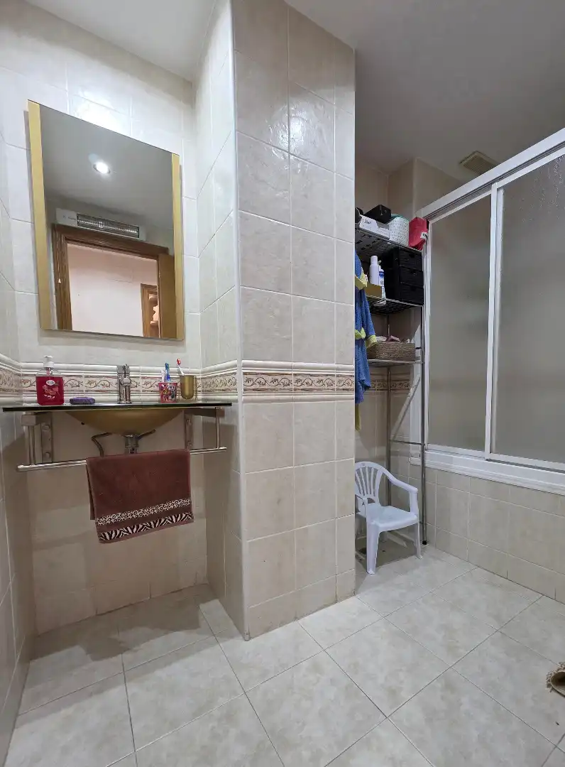 Baño de Piso en venta en Almazora / Almassora con Aire acondicionado, Terraza y Trastero
