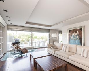 Living room of House or chalet to rent in Sant Just Desvern  with Air Conditioner, Heating and Parquet flooring
