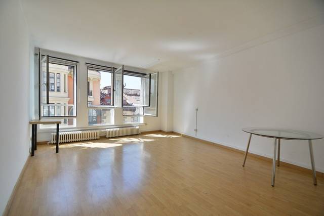 Piso en Alquiler en Calle Mayor, 58 en Palacio