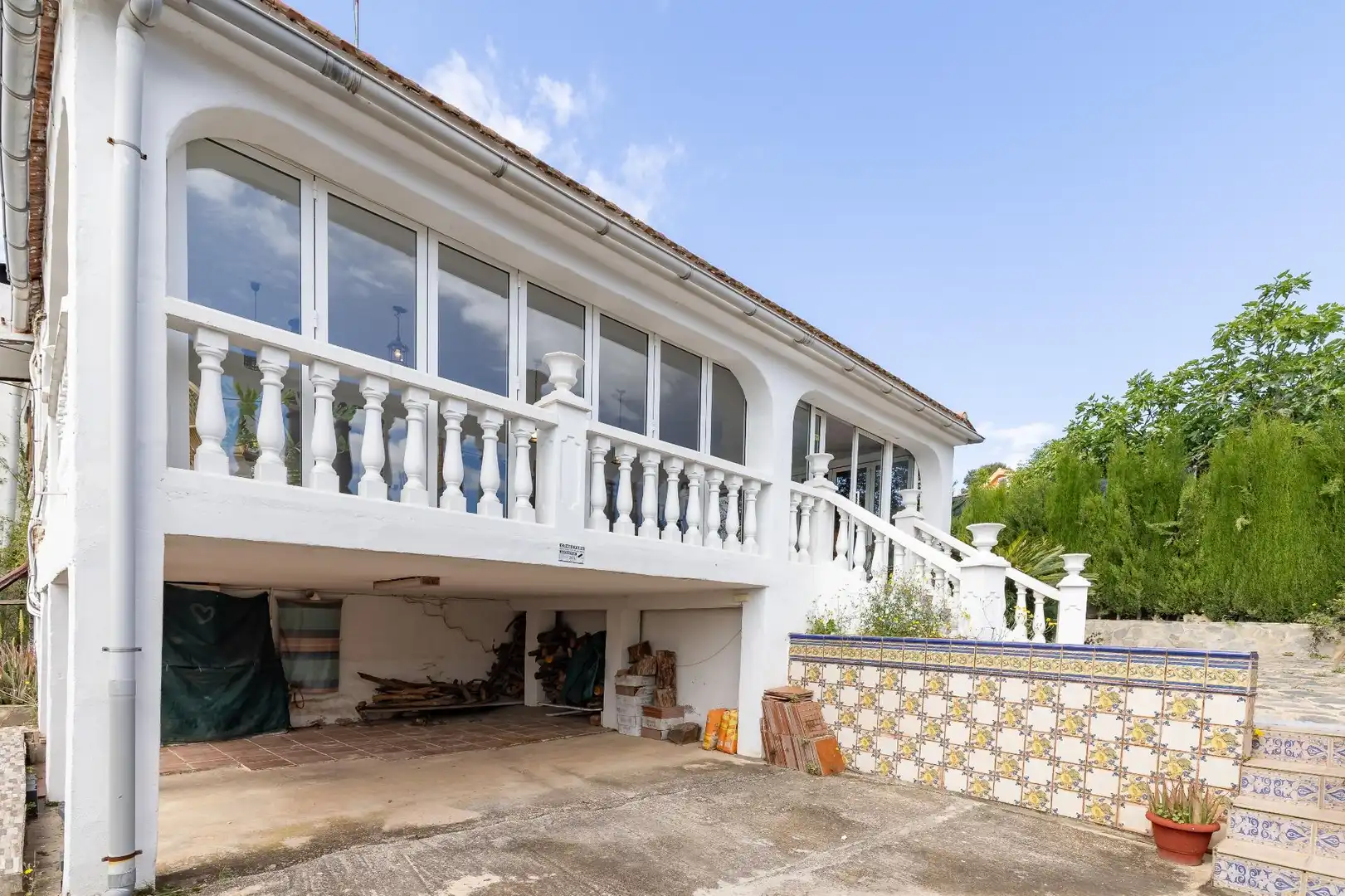 Vista exterior de Casa o xalet en venda en Mogente / Moixent amb Jardí privat, Terrassa i Traster