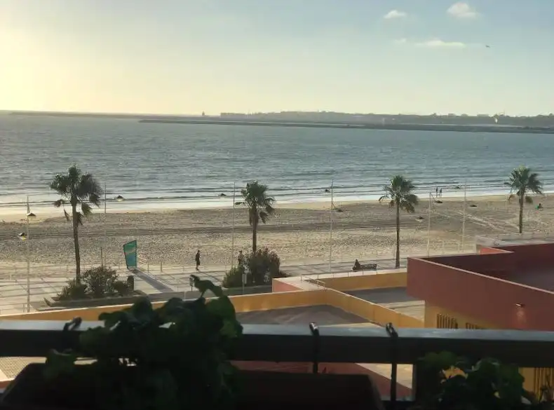 Vista exterior de Pis en venda en El Puerto de Santa María amb Terrassa i Piscina comunitària