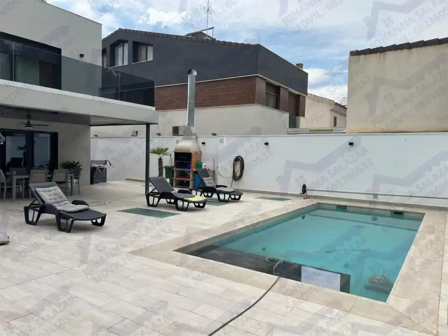 Piscina de Casa o xalet en venda en  Albacete Capital amb Piscina i Balcó