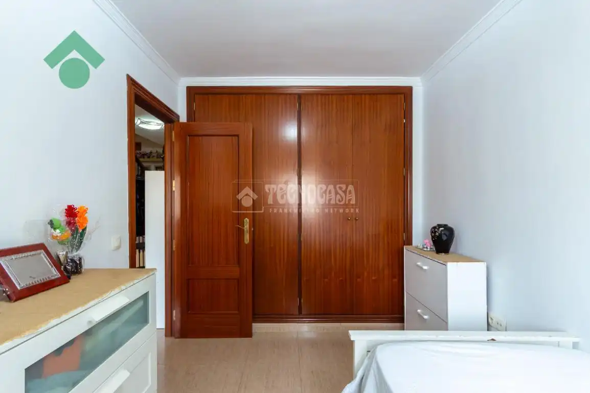 Dormitori de Casa adosada en venda en Vélez-Málaga amb Aire condicionat, Terrassa i Piscina comunitària