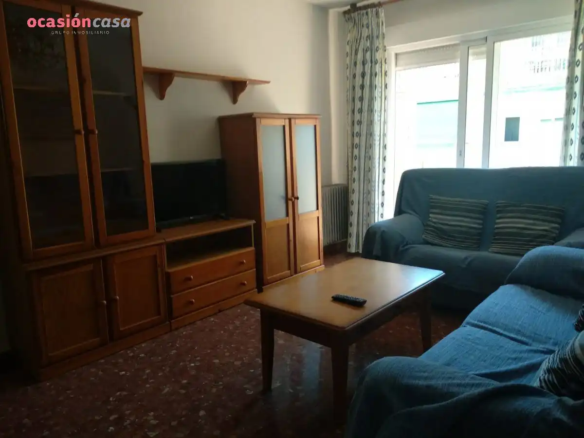 Sala d'estar de Pis de lloguer en Granada amb Calefacció, Jardí privat i Terrassa