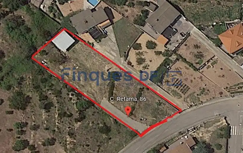 Lands and plots for sale in Retama