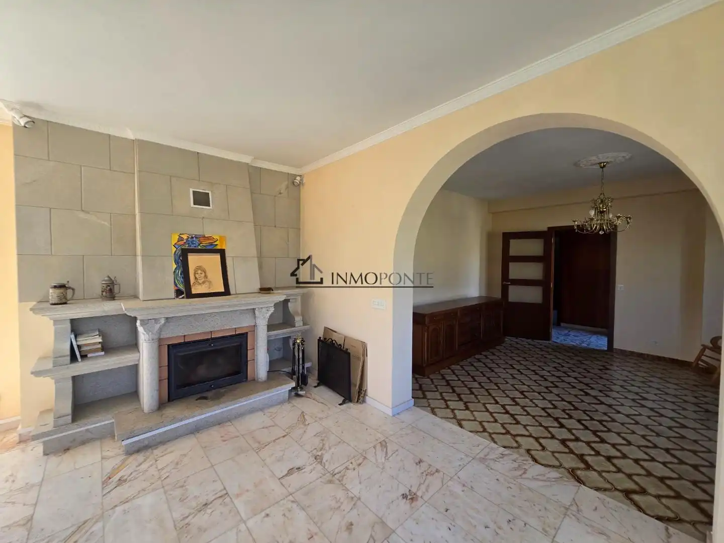 Sala d'estar de Casa o xalet en venda en Moraña amb Jardí privat