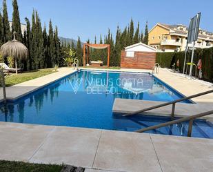 Piscina de Apartament en venda en Marbella amb Aire condicionat, Calefacció i Jardí privat