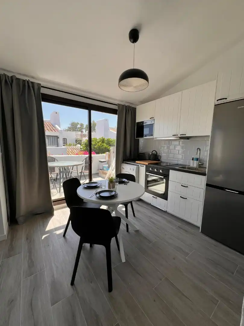 Estudi de lloguer a Estepona, Málaga