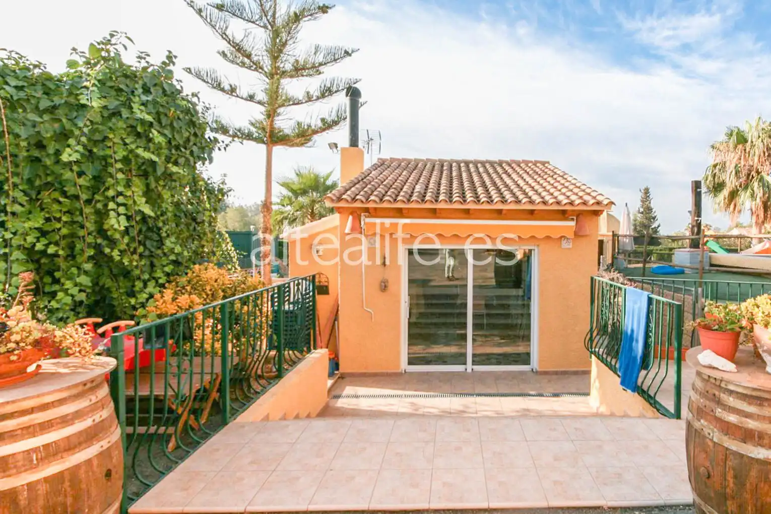 Außenansicht von Haus oder Chalet zum Verkauf in Altea mit Klimaanlage, Privatgarten und Terrasse