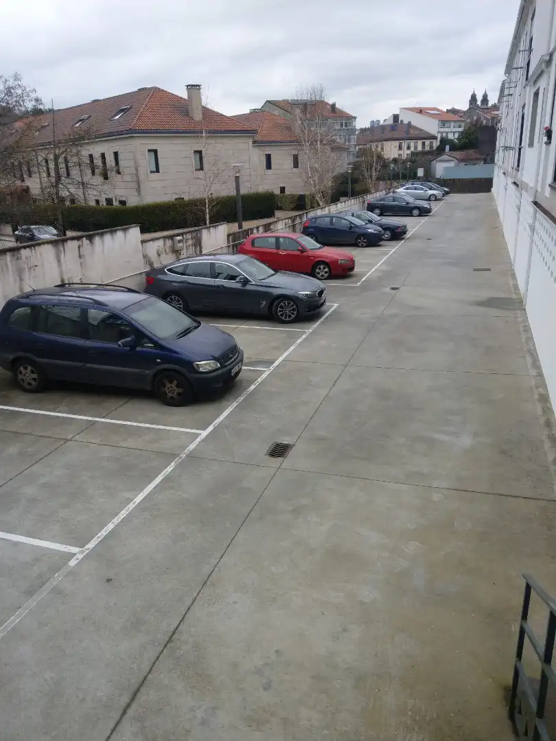 Parking de Garaje de alquiler en Santiago de Compostela 