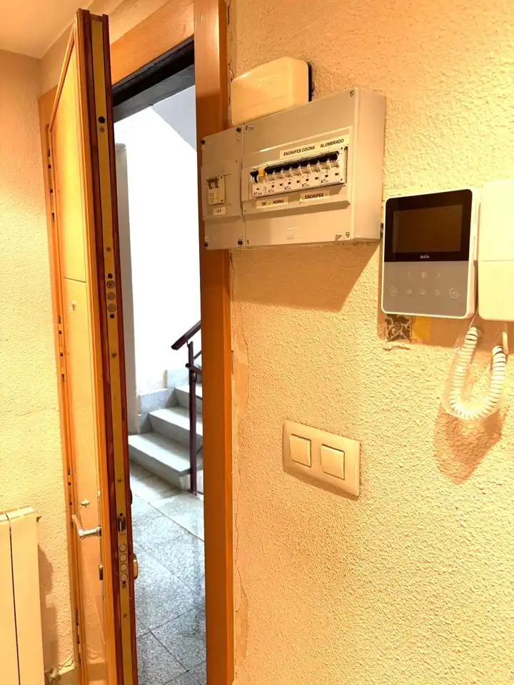 Piso en venta en Zaragoza con Calefacción y Amueblado