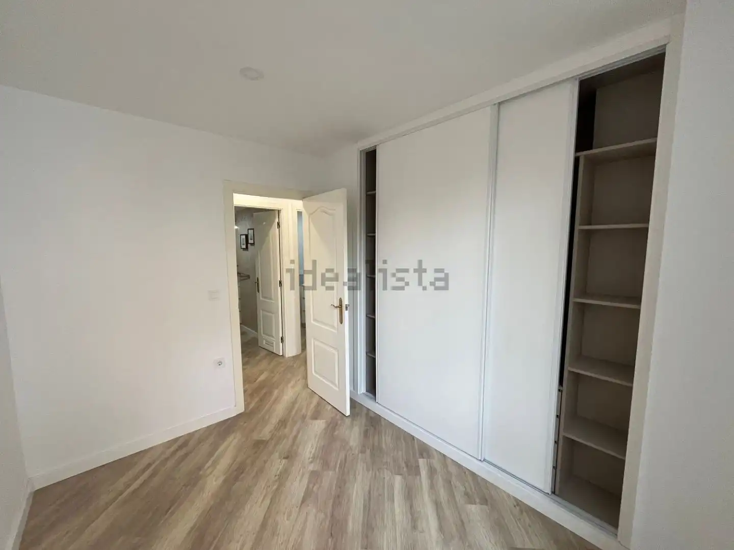 Habitación de Piso en venta en  Sevilla Capital con Aire acondicionado, Terraza y Balcón