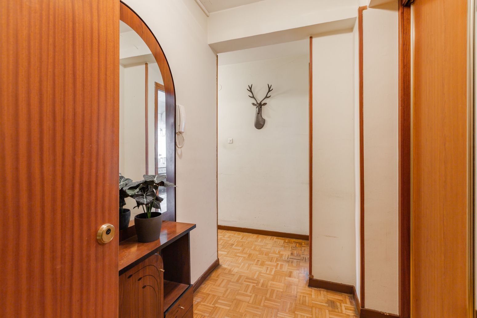 Pis en venda en  Pamplona / Iruña amb Calefacció, Parquet i Moblat