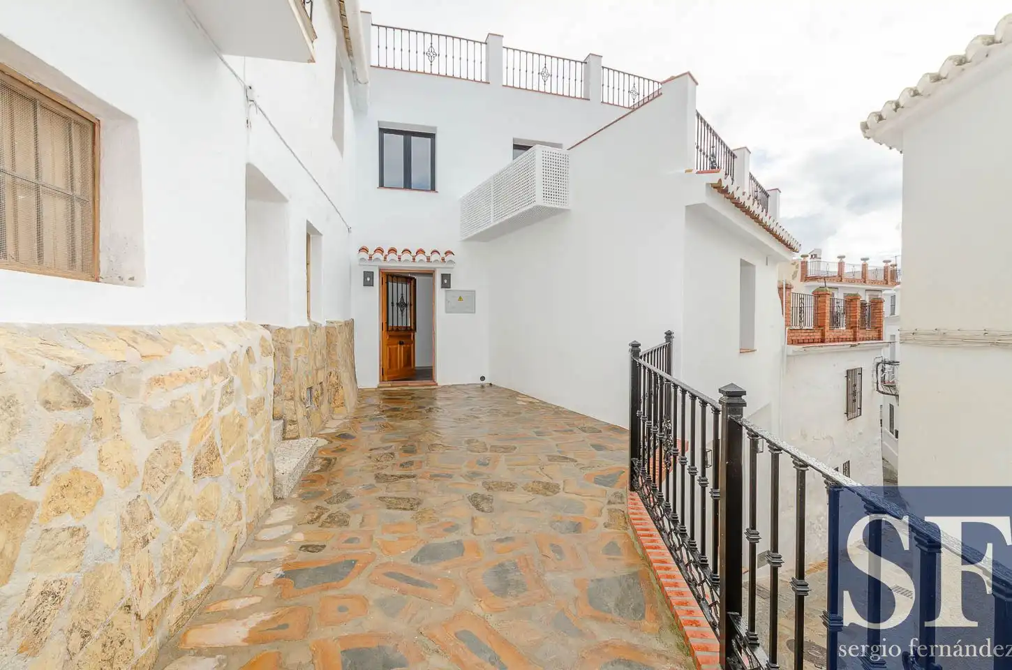 Vista exterior de Casa adosada en venta en Sedella