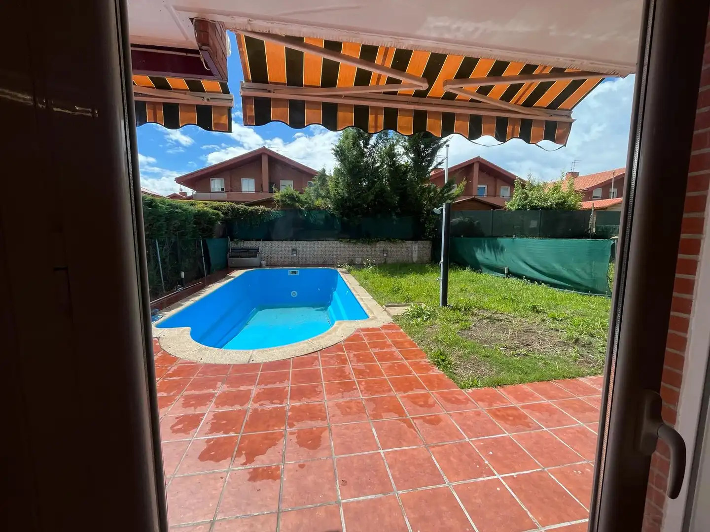 Piscina de Casa o xalet en venda en Renedo de Esgueva amb Calefacció, Jardí privat i Parquet