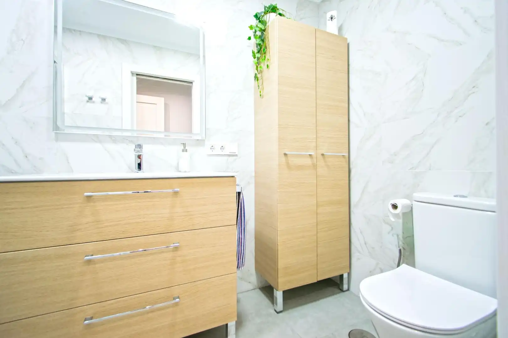 Bathroom of Flat for sale in Este - Alcosa- Torreblanca