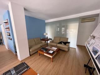 Living room of Flat for sale in  Barcelona Capital  with Air Conditioner, Heating and Parquet flooring