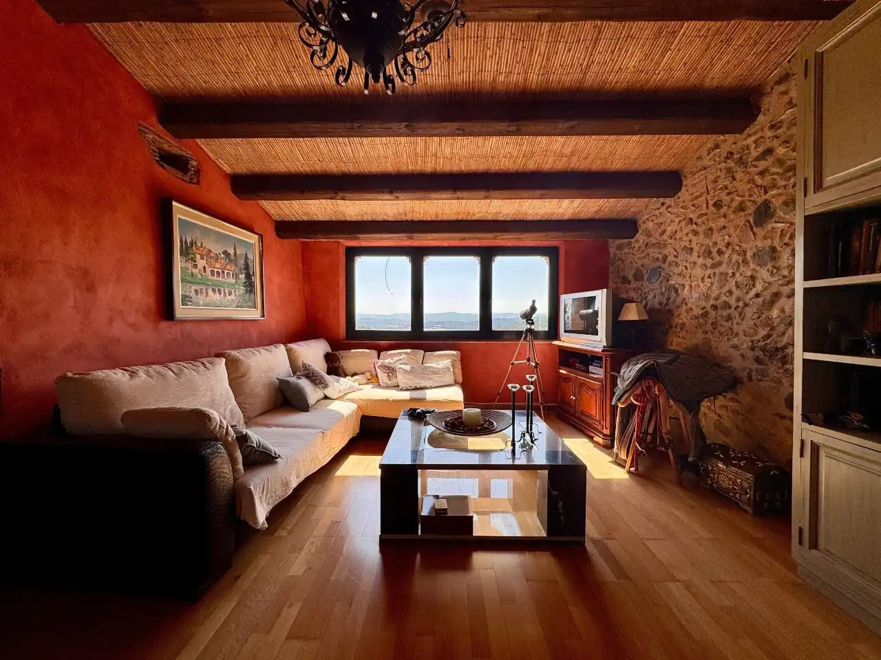 Sala d'estar de Finca rústica en venda en Cruïlles, Monells I Sant Sadurní de L'Heura amb Aire condicionat, Calefacció i Jardí privat