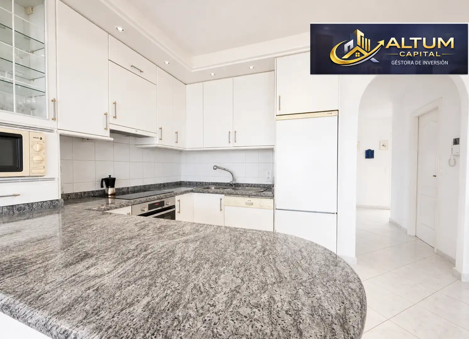 Kitchen of Flat for sale in Adeje  with Storage room, Furnished and Oven