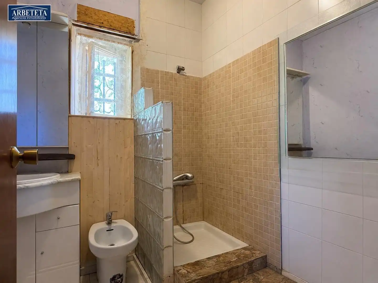 Baño de Casa adosada en venta en Trijueque con Calefacción, Jardín privado y Trastero