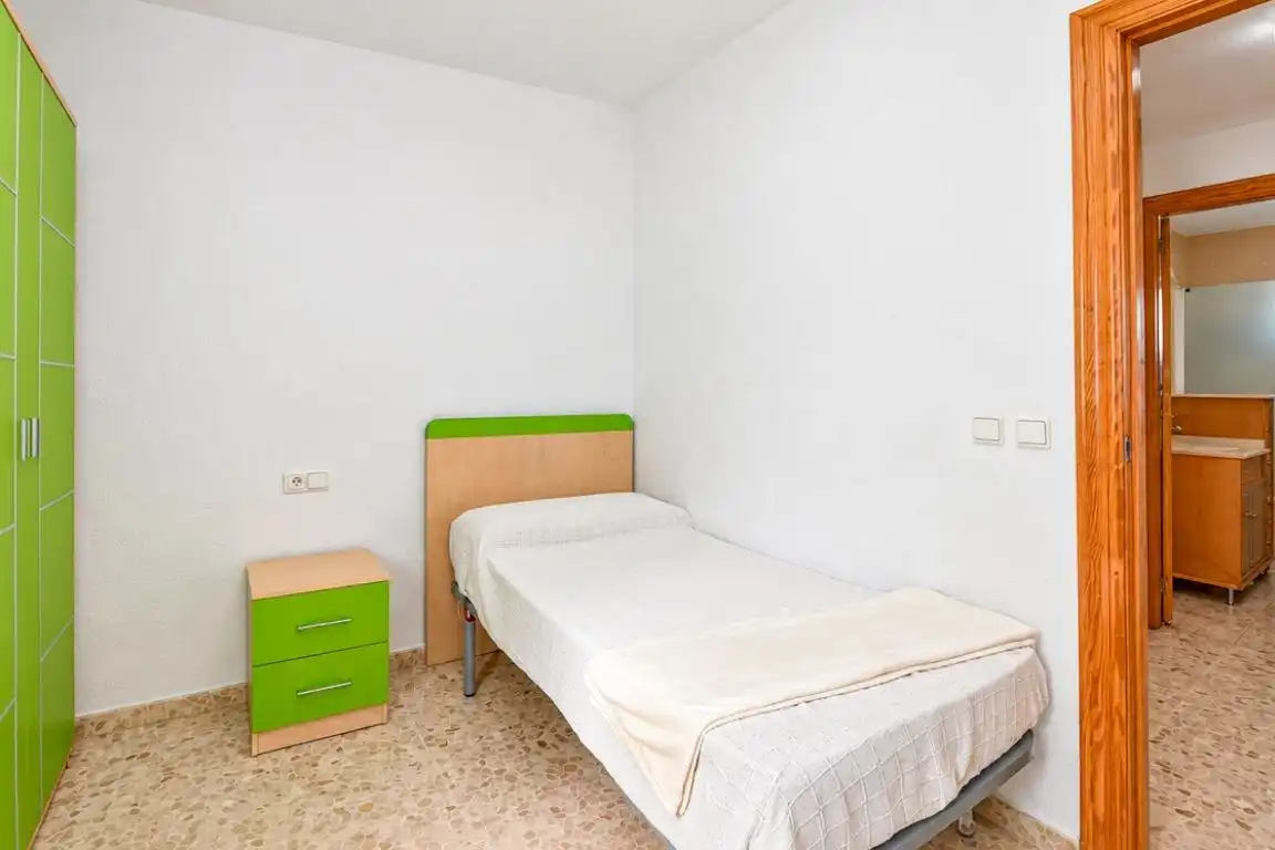 Habitación de Piso en venta en El Ejido con Trastero, Amueblado y Balcón