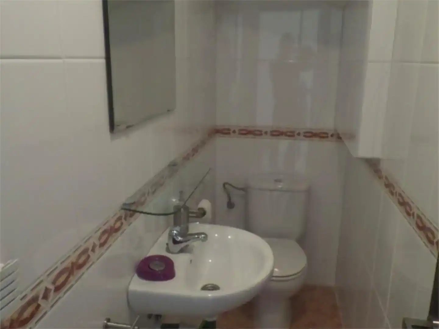 Bany de Casa adosada en venda en Estepona amb Aire condicionat, Piscina i Balcó