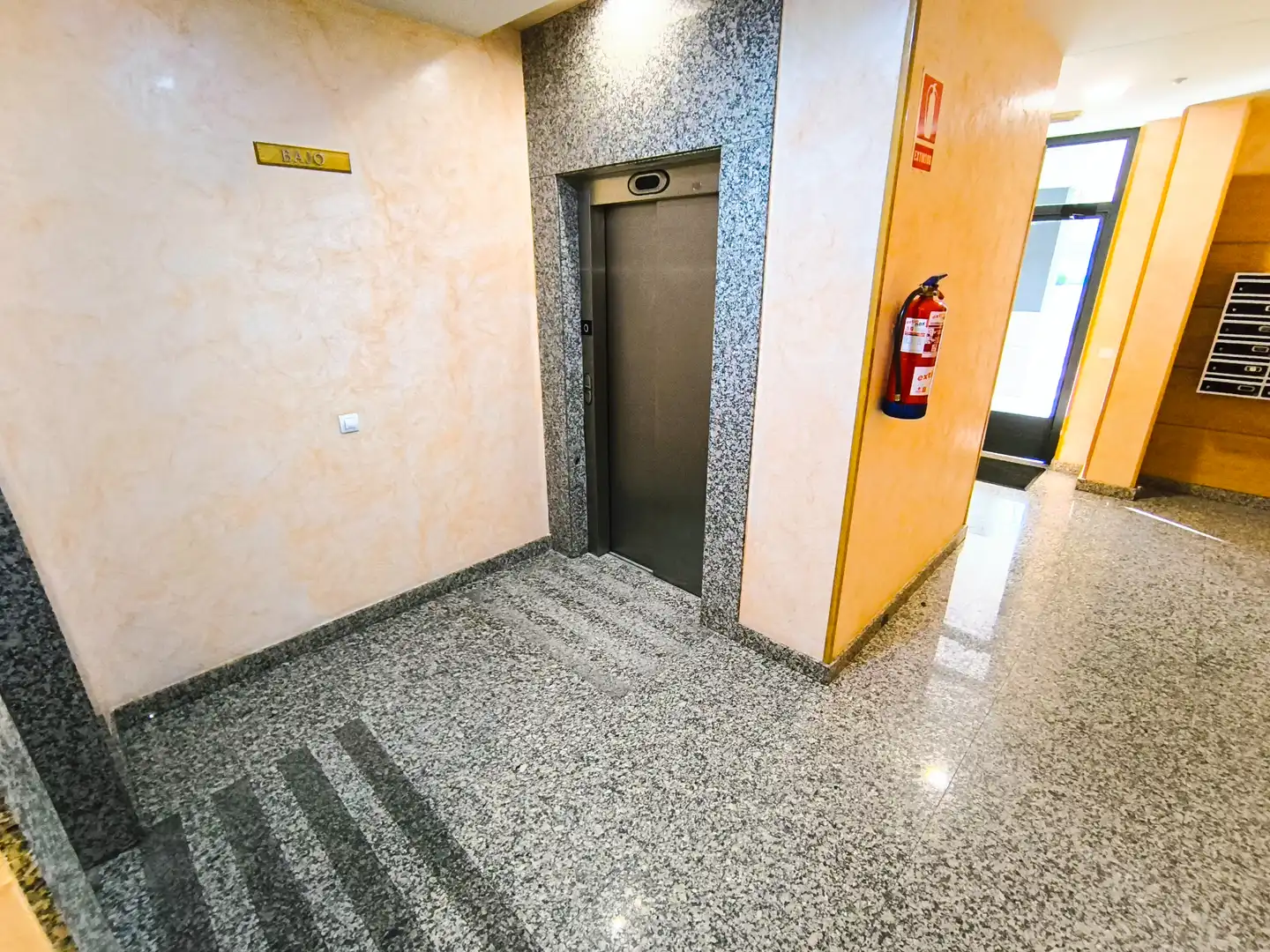 Doble amb ascensor en venda a Avenida Ramón Carande 38, imagen 7