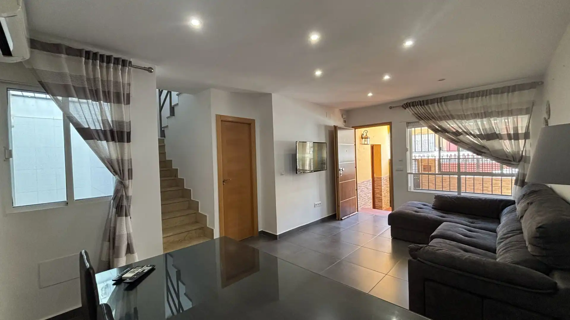 Casa adosada en venta en Cartagena con Aire acondicionado, Terraza y Amueblado