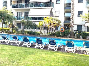 Appartamento con piscina in vendita a Fenals