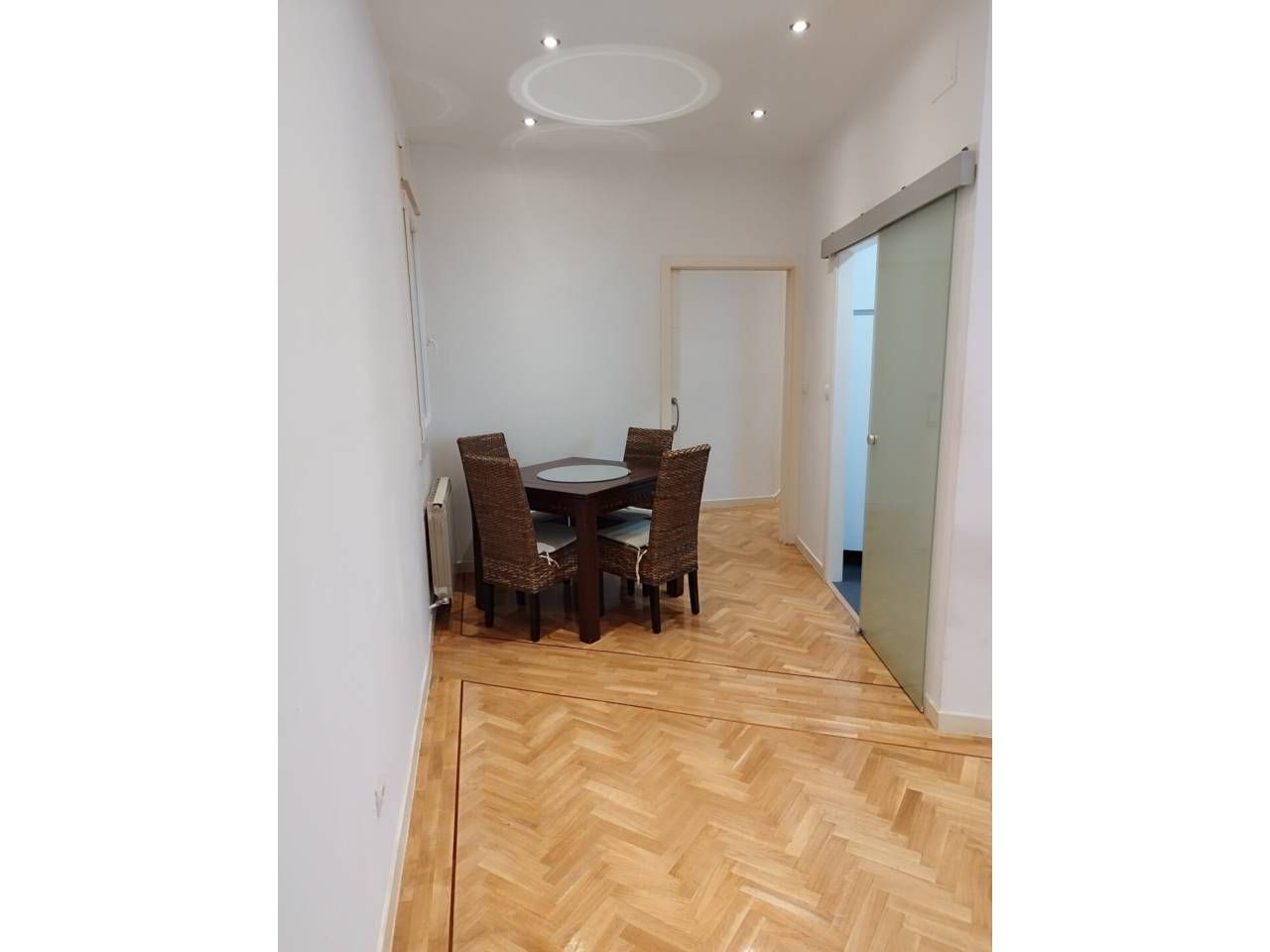 Menjador de Pis de lloguer en  Madrid Capital amb Aire condicionat i Calefacció