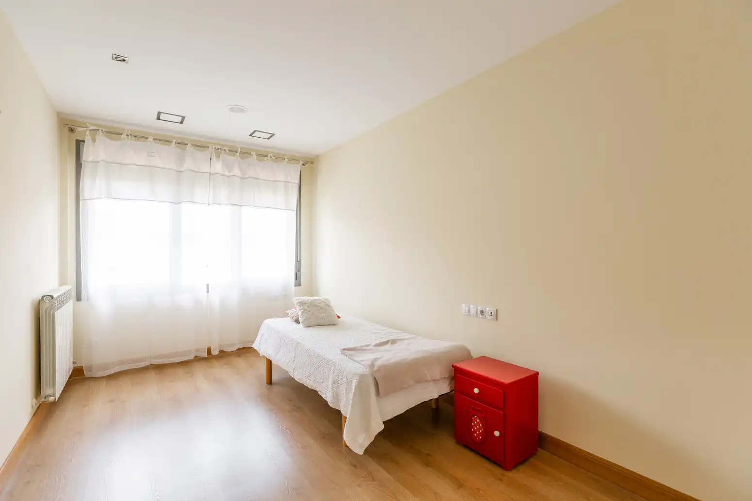 Habitación de Casa o chalet de alquiler en Aranguren con Jardín privado y Amueblado