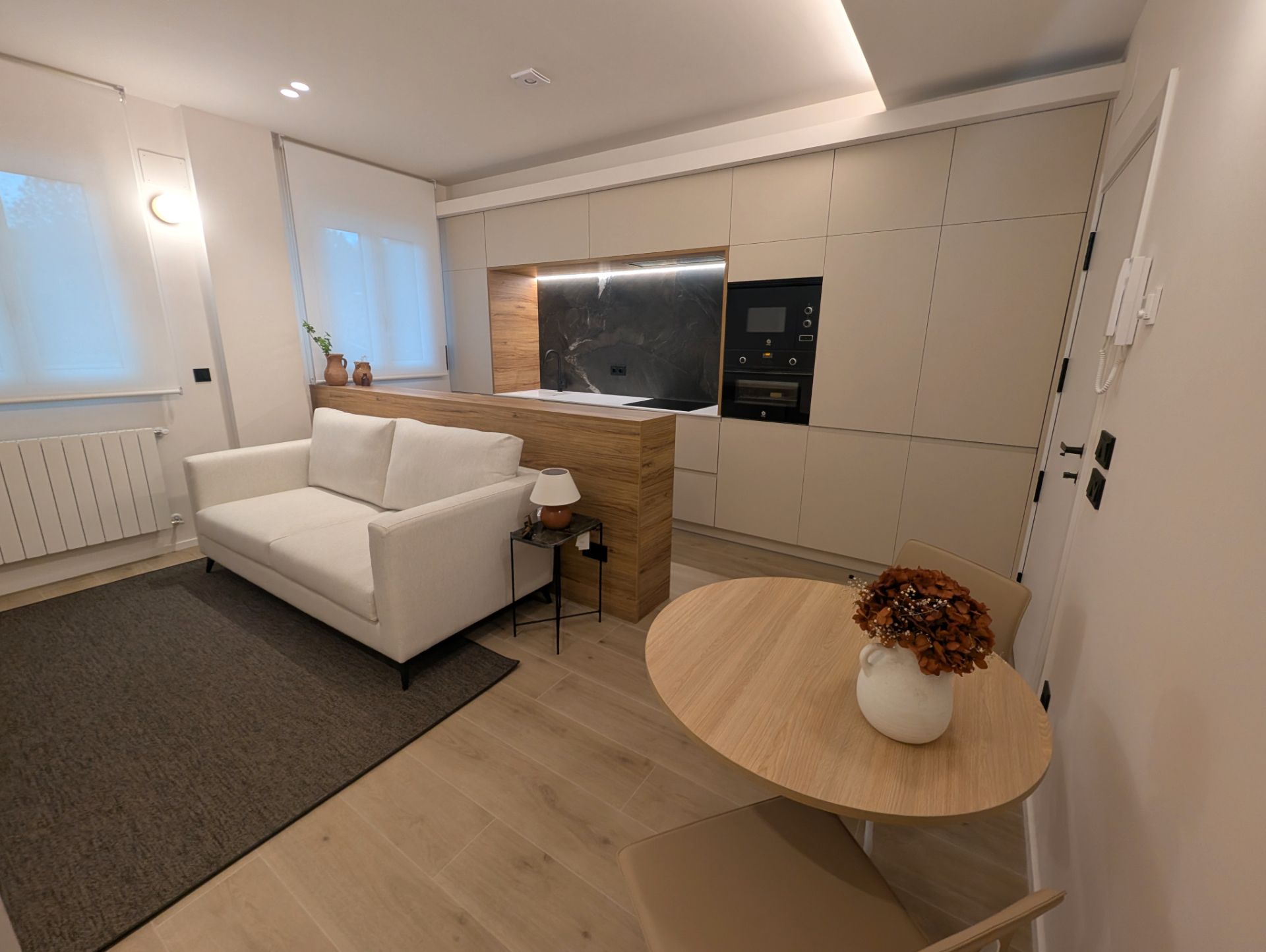 Sala d'estar de Pis en venda en Lezo amb Calefacció, Moblat i Forn