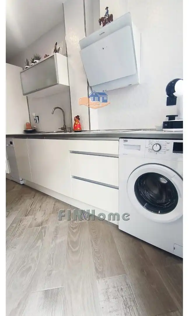 Kitchen of Flat for sale in Sevilla  with Air Conditioner, Heating and Furnished
