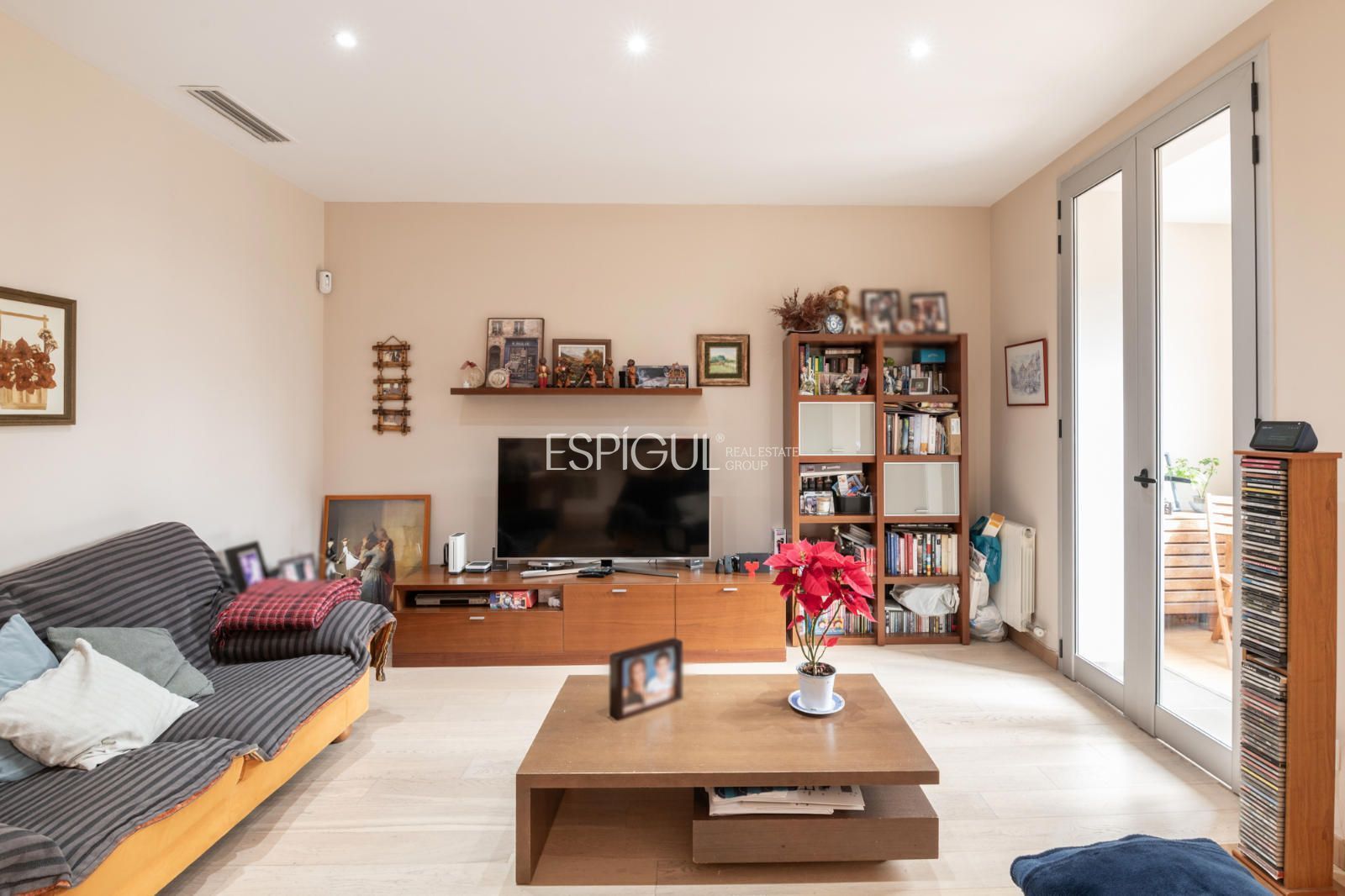 Sala d'estar de Pis en venda en  Barcelona Capital amb Aire condicionat, Calefacció i Parquet